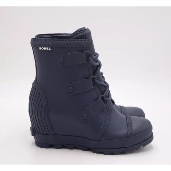 Sorel Joan of Arctic Wedge Boots. - Picture 7 of 9